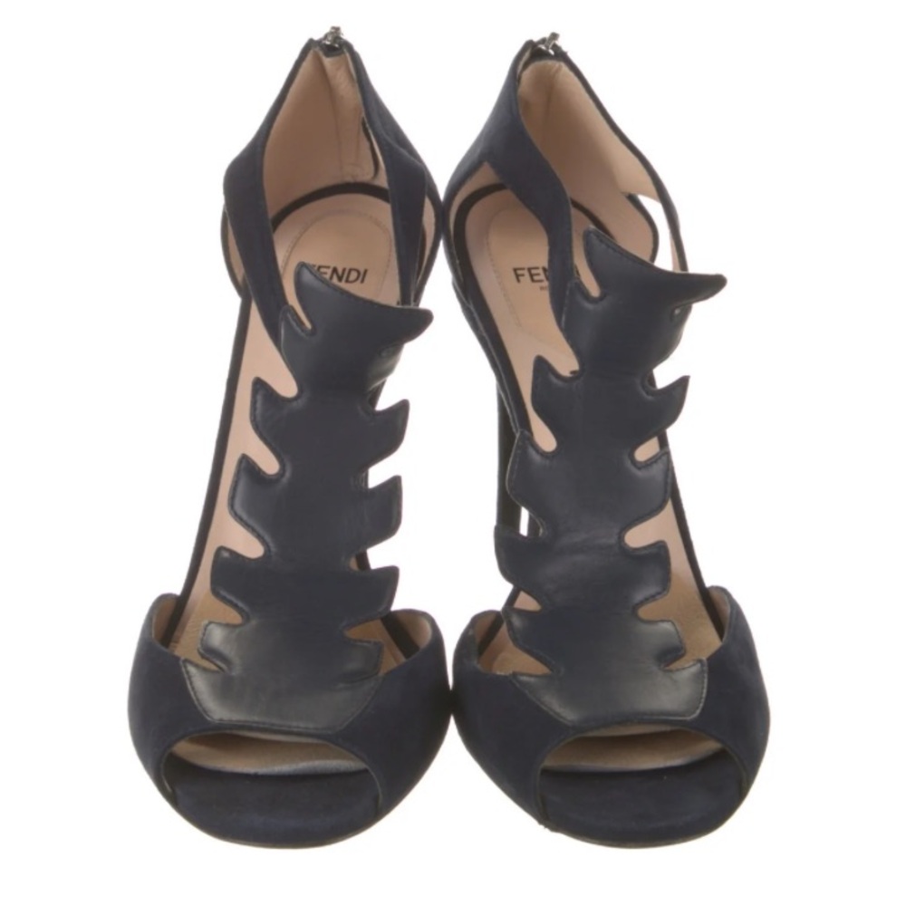 Authentic Fendi Croc-Tail T-Strap Leather Evening Sandal In Navy Leather - Picture 5 of 8